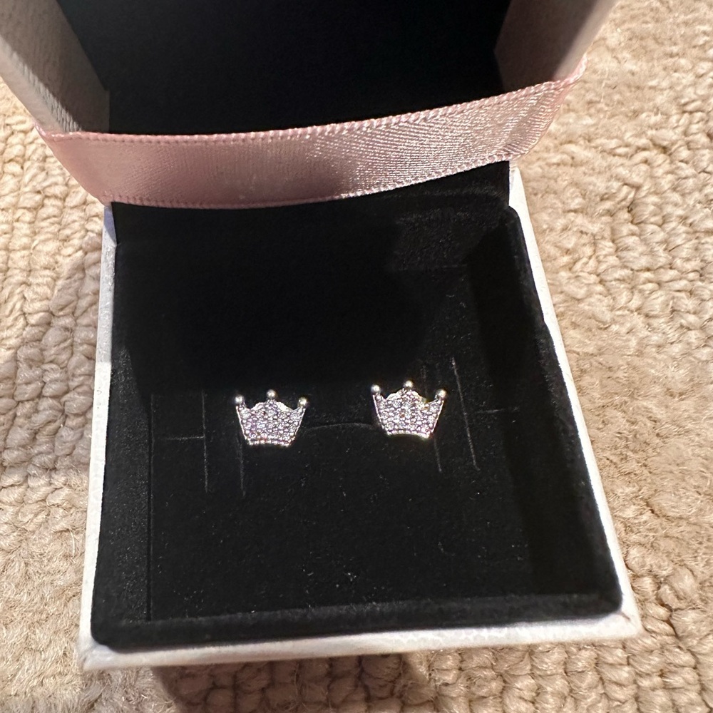 Pandora Crown Stud Earrings NWOT